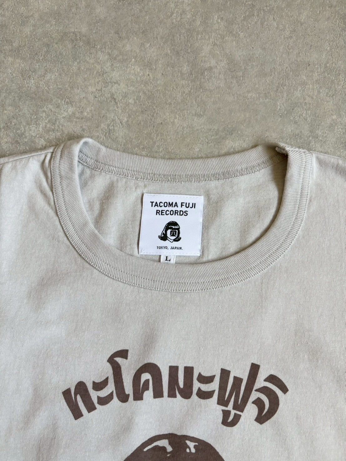 TACOMA FUJI RECORDS×ヤンガオ　 / タコマフジレコード  PHAHURAT MARKET TACOMA LS  designed by MOOLA / YANGGAO 【New Old Stock】