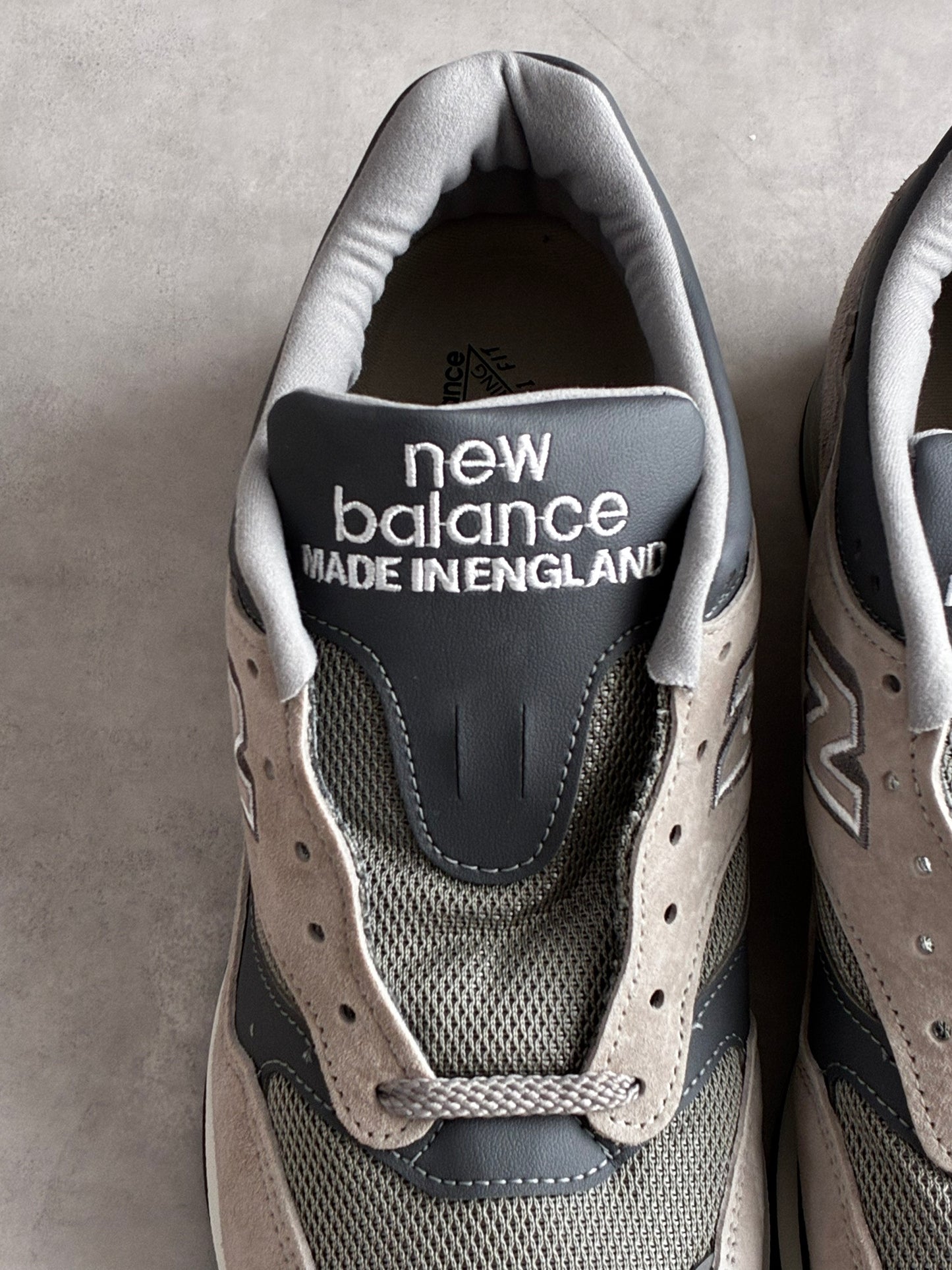 New Balance / ニューバランス U1500PGL【New Old Stock】