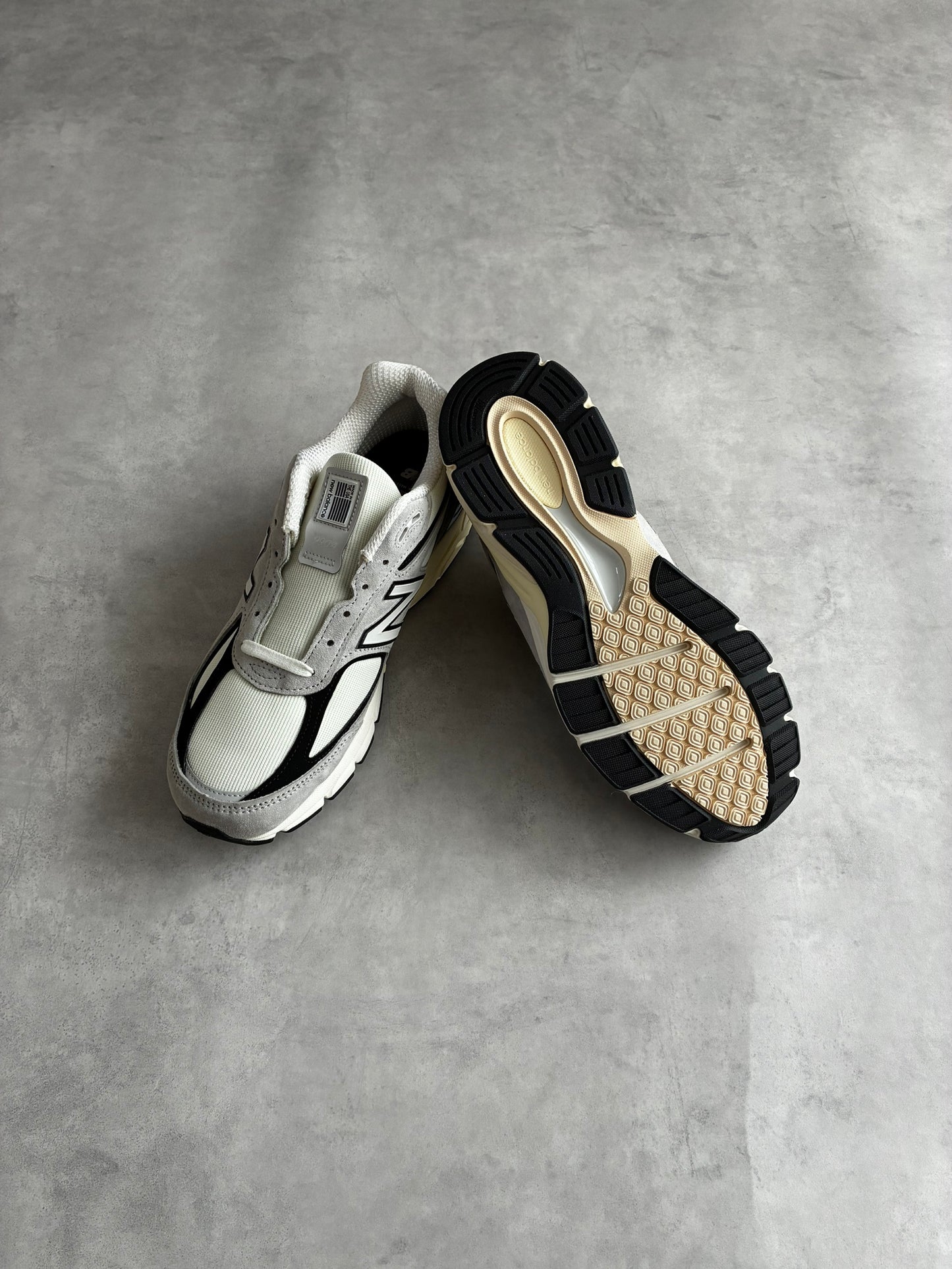 New Balance / ニューバランス U990TG4【New Old Stock】
